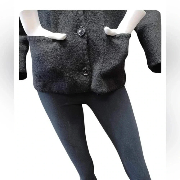 Squaw Valley Vintage Black 100% Wool Cardigan  Size Large Petite - Picture 4 of 9